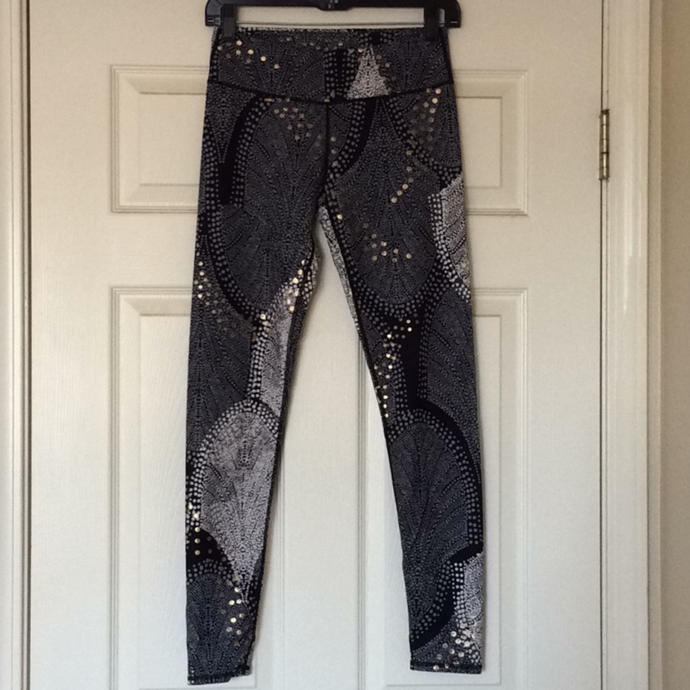 Fabletics workout leggings